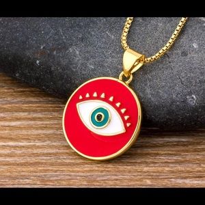 Evil eye pendiente necklace